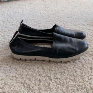 Korks lightweight shoes *worn once